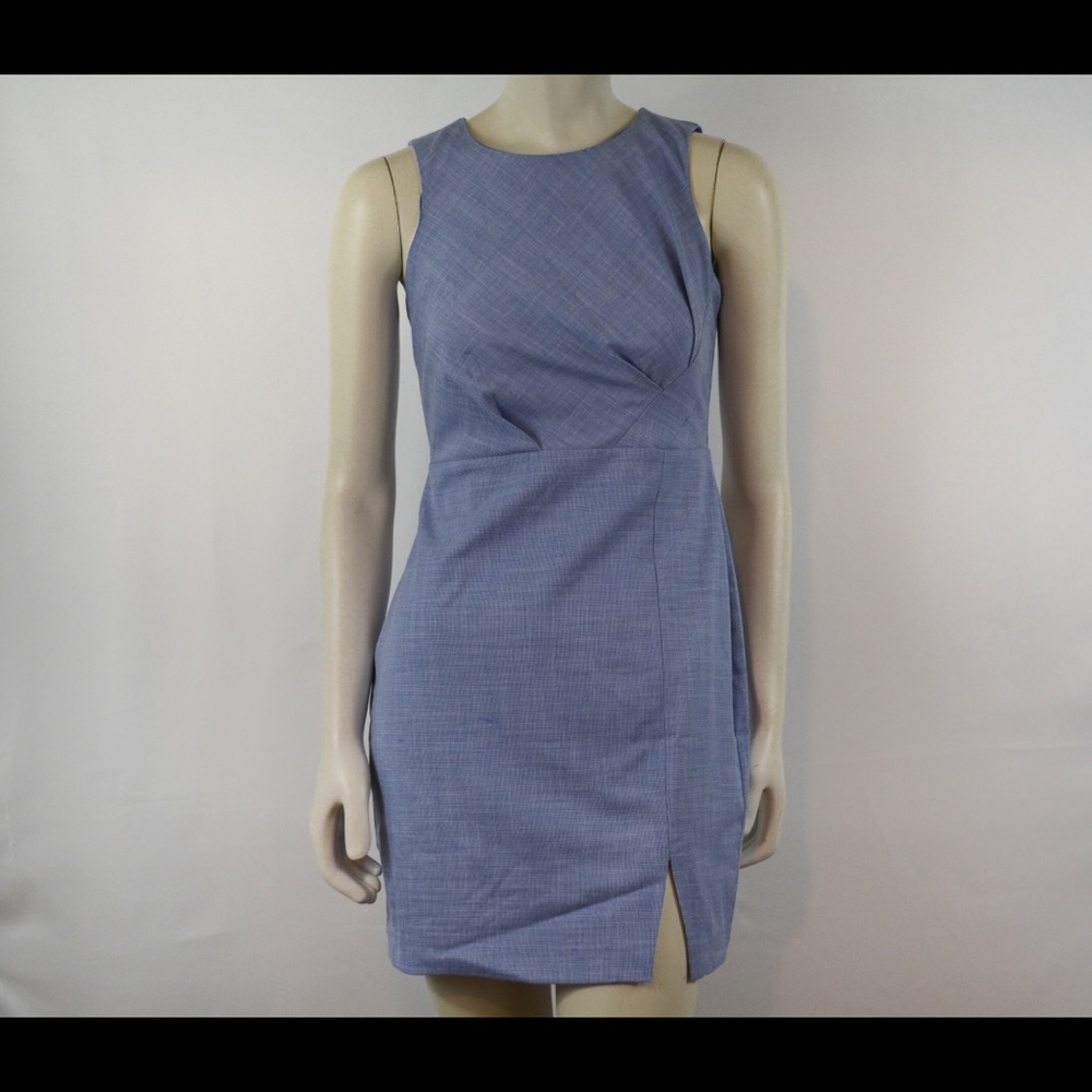 Woman Textured Chambray sheath Dress